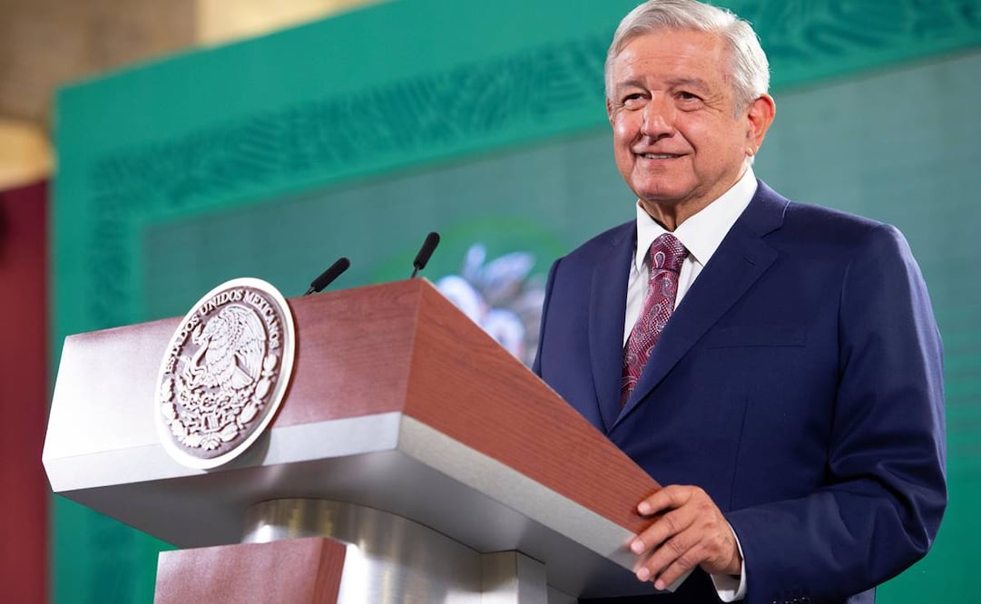 Senadores de la 4T expresan su apoyo a AMLO ante "campaña de calumnias" por reforma eléctrica