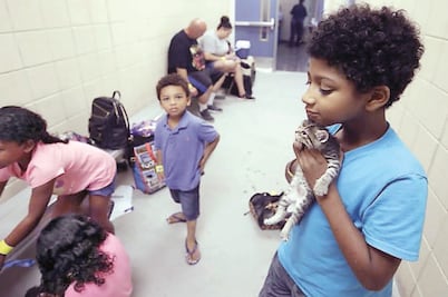 “Harvey” y deportación amenazan a indocumentados en Houston