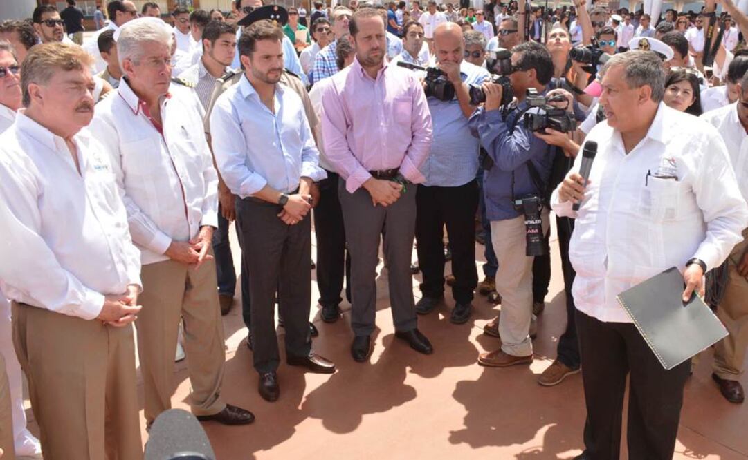 Asistieron los secretarios de SCT y de Semarnat, Gerardo Ruiz Esparza y Rafael Pacchiano, además del gobernador Francisco Vega