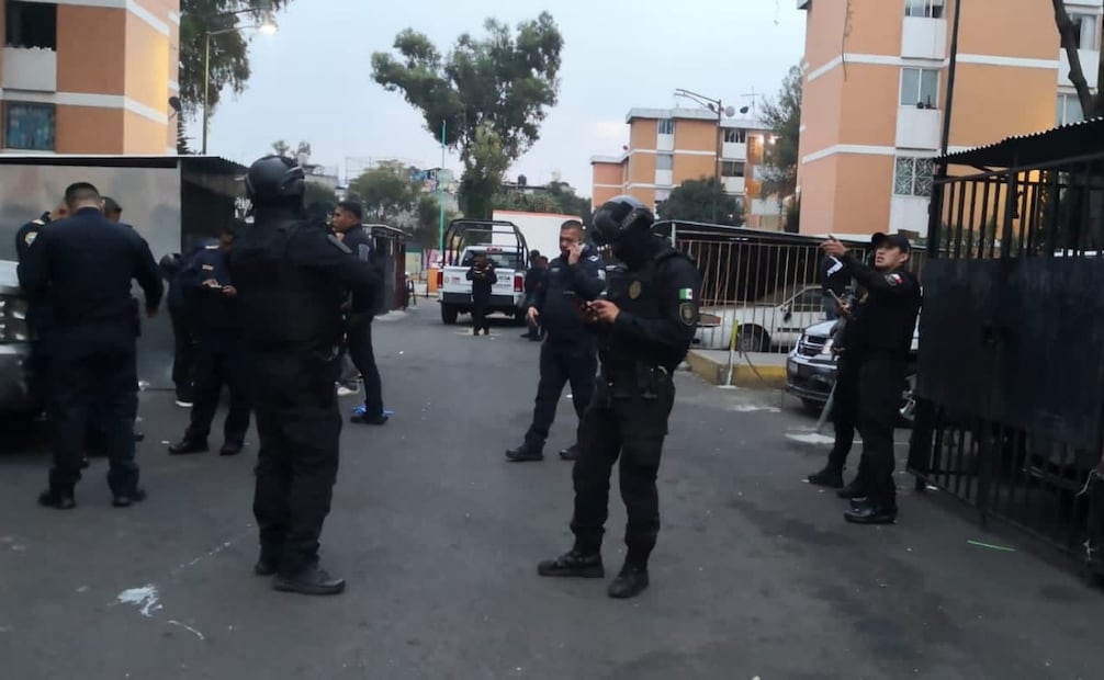 Hombre resulta lesionado por disparos de arma de fuego en unidad habitacional de la alcaldía Iztapalapa; presuntamente fue un ataque directo.
Foto: Especial.