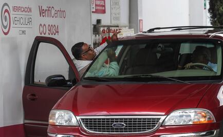 Autos con calcomanía 0 y 00 exentarán fase 1 de contingencia: Mancera