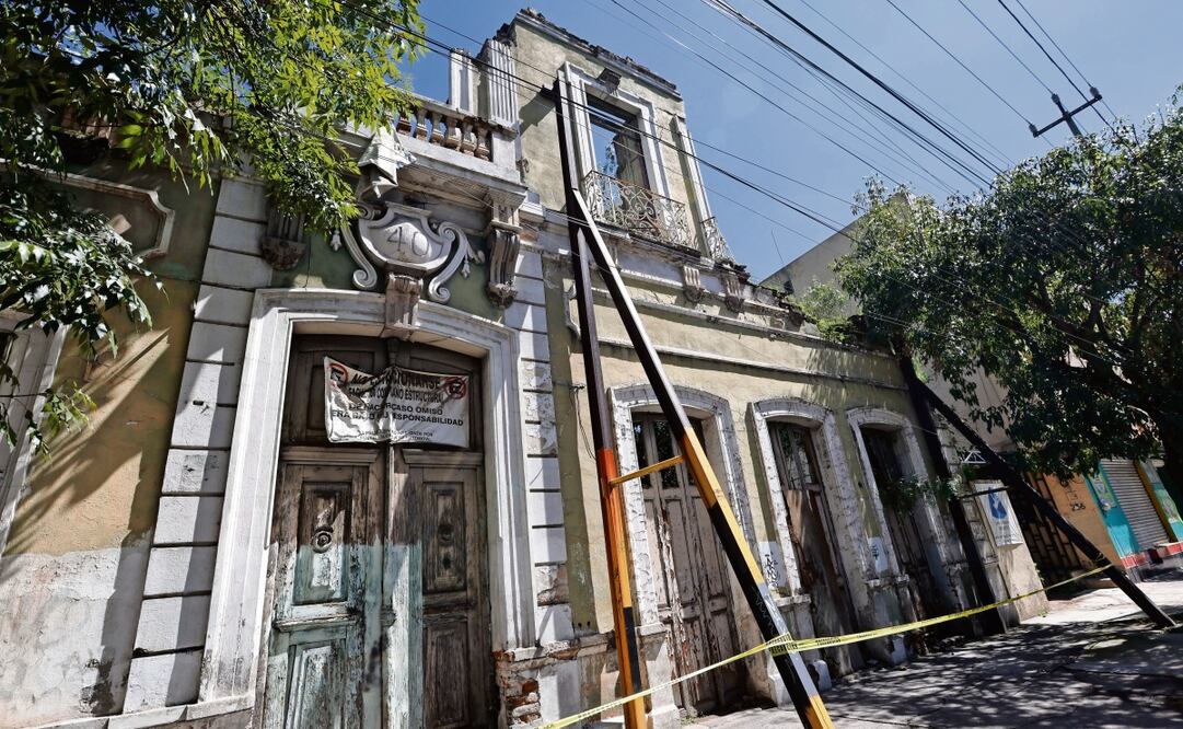 Los inmuebles más peligrosos se ubican en el centro de Toluca, sobre las calles del primer cuadro y el ayuntamiento ha realizado las notificaciones de peligro, explicó funcionaria. Foto: Jorge Alvarado / EL UNIVERSAL