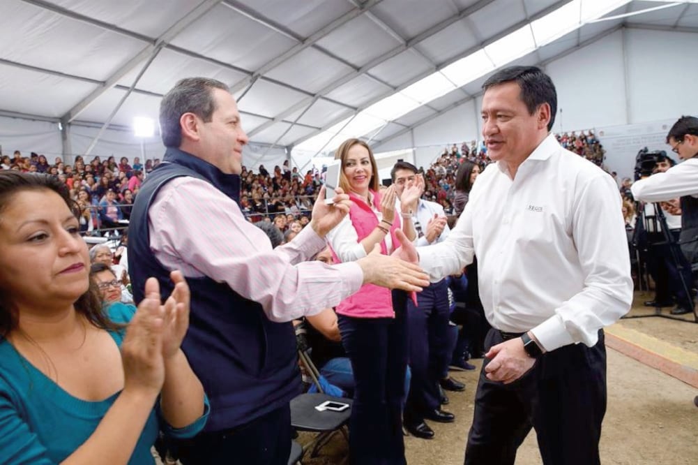 El secretario de Gobernación, Miguel Ángel Osorio Chong, y el gobernador mexiquense, Eruviel Ávila, presentaron el programa Vocales por la Igualdad (JUAN BOITES. EL UNIVERSAL)