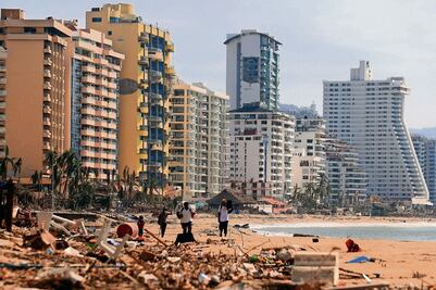 Cadenas hoteleras de Acapulco acuerdan abrir parcialmente el 15 de diciembre, tras reunión con AMLO