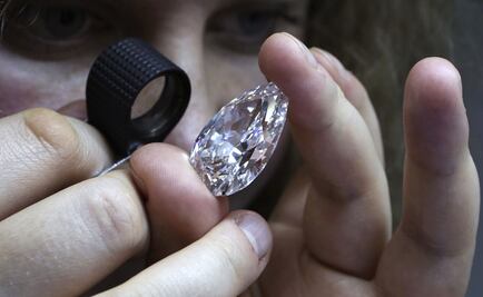 Mexico to auction diamonds, rubies, and emeralds