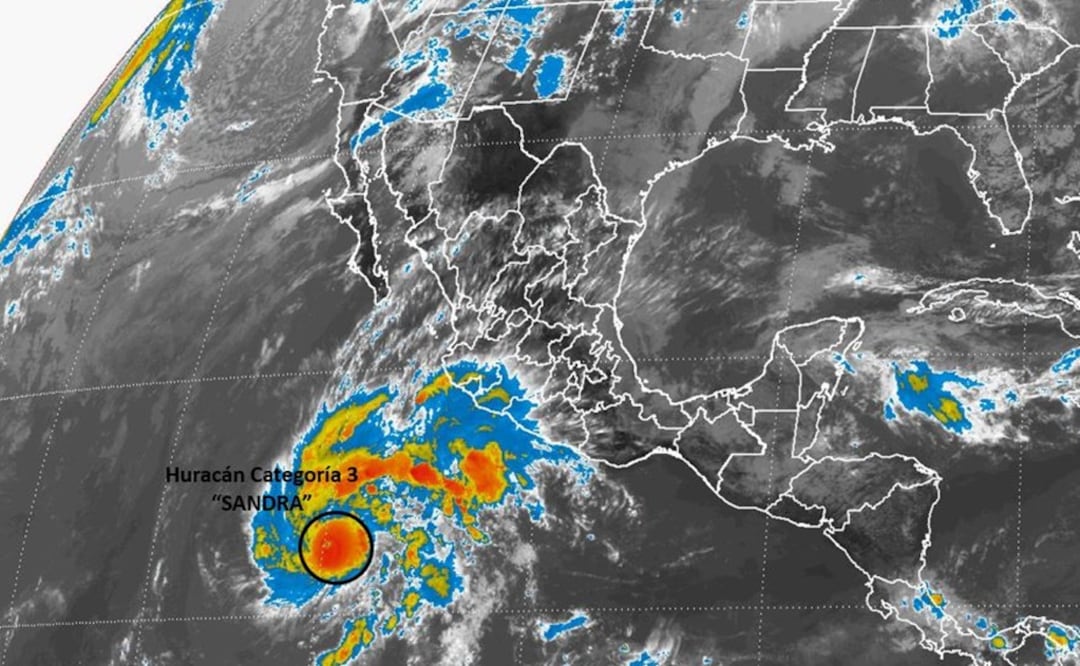 Huracán Sandra sube a categoría 3