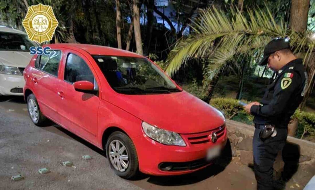 SSC implementa operativo para tratar de meter en orden a los cientos de automovilistas que de manera irregular se estacionan en los alrededores de la Plaza de Toros y el Estadio Ciudad de los Deportes. Foto: Especial