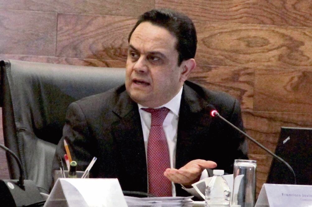 Francisco Acuña dijo que en la respuesta que dio el INM a una solicitud de información había datos imprecisos y que no correspondían a lo requerido (ARCHIVO EL UNIVERSAL)