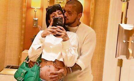 Nodal le hace tremendo desaire a Cazzu y en las redes lo tachan de poco caballeroso