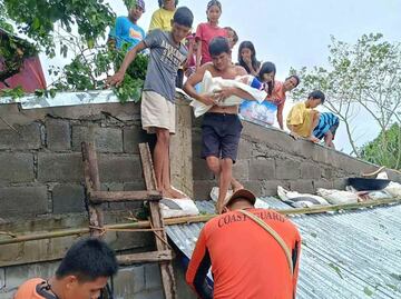 Tormenta tropical Trami inunda ciudades en Filipinas; causa varios muertos y desaparecidos