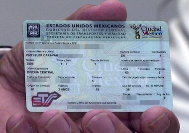 Cómo renovar la licencia de conducir y tarjeta de circulación en línea