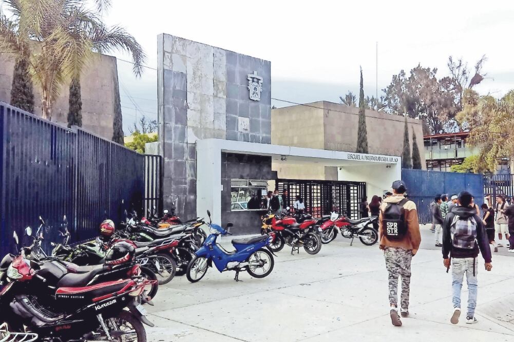 La plataforma Change.org lanzó una iniciativa para que la Universidad de Guadalajara sancione al maestro y capacite al resto en igualdad de género: “Normalizar la violencia como lo hace este docente, es la forma de perpetuarla” (RAÚL TORRES. EL UNIVERSAL)