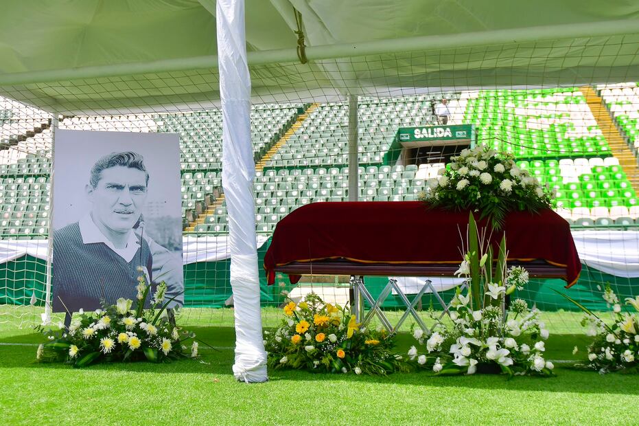 Homenaje a Tota Carbajal - Foto: Club León