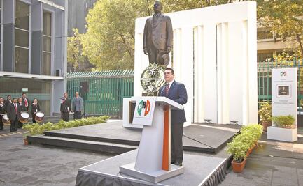 Enfrenta disyuntiva: entre ser pragmático o seguir en caída libre