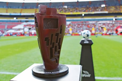 Celebran 100 años a lo Atlas 