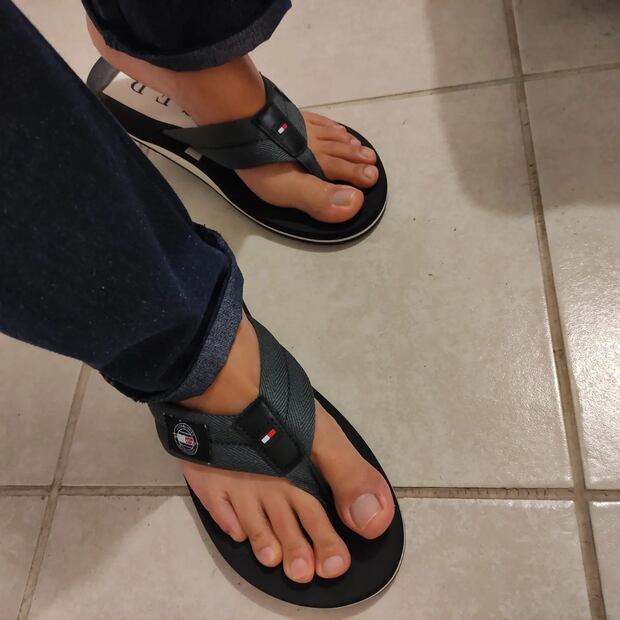 Chanclas (Fuente Instagram @flipflops3veryday)