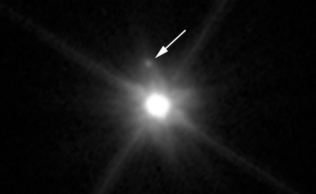 Makemake sólo mide mil 400 kilómetros de ancho. Su satélite —apodado MK2— tiene 161 kilómetros de radio. Foto: NASA