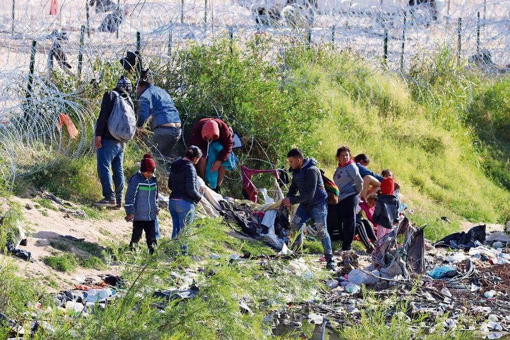 Los migrantes que atraviesan el país con miras a llegar a Estados Unidos se han convertido en víctimas recurrentes del Instituto Nacional de Migración. Foto: Paola Gamboa / EL UNIVERSAL