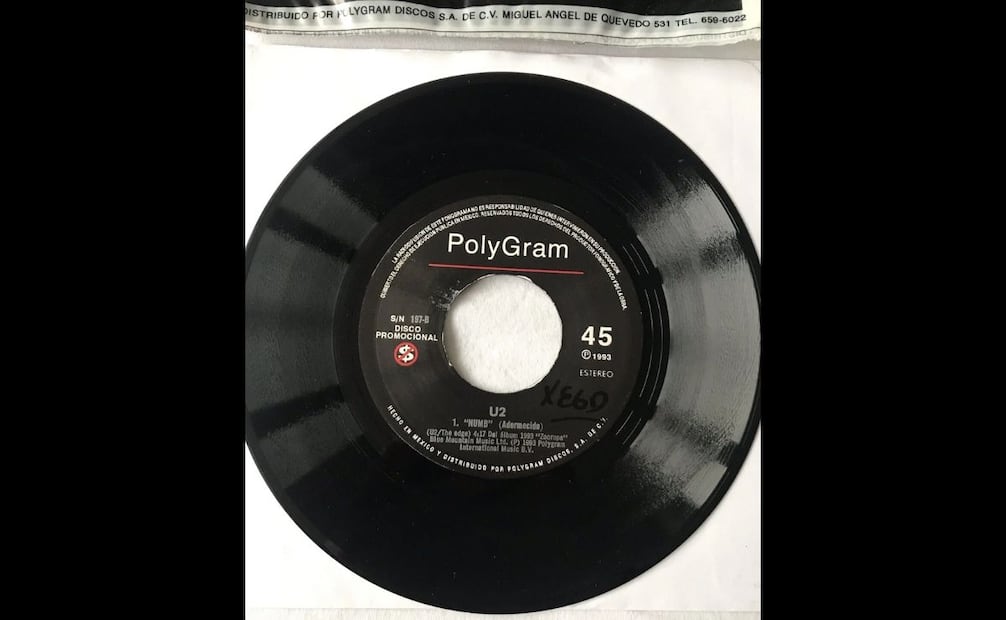 El vinilo promocional de "Numb" de U2 se vende incluso en el extranjero como un objeto muy raro del coleccionismo. Imagen: Ebay.
