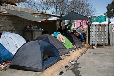 Pese a tragedia, el flujo migratorio no se detiene en Ciudad Juárez