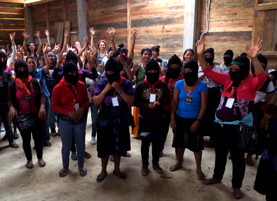 En el evento no fue permitido el acceso a hombres mayores de 10 años, eso incluyó a los varones Zapatistas. (FOTO: ANDREA MURCIA /CUARTOSCURO.COM)