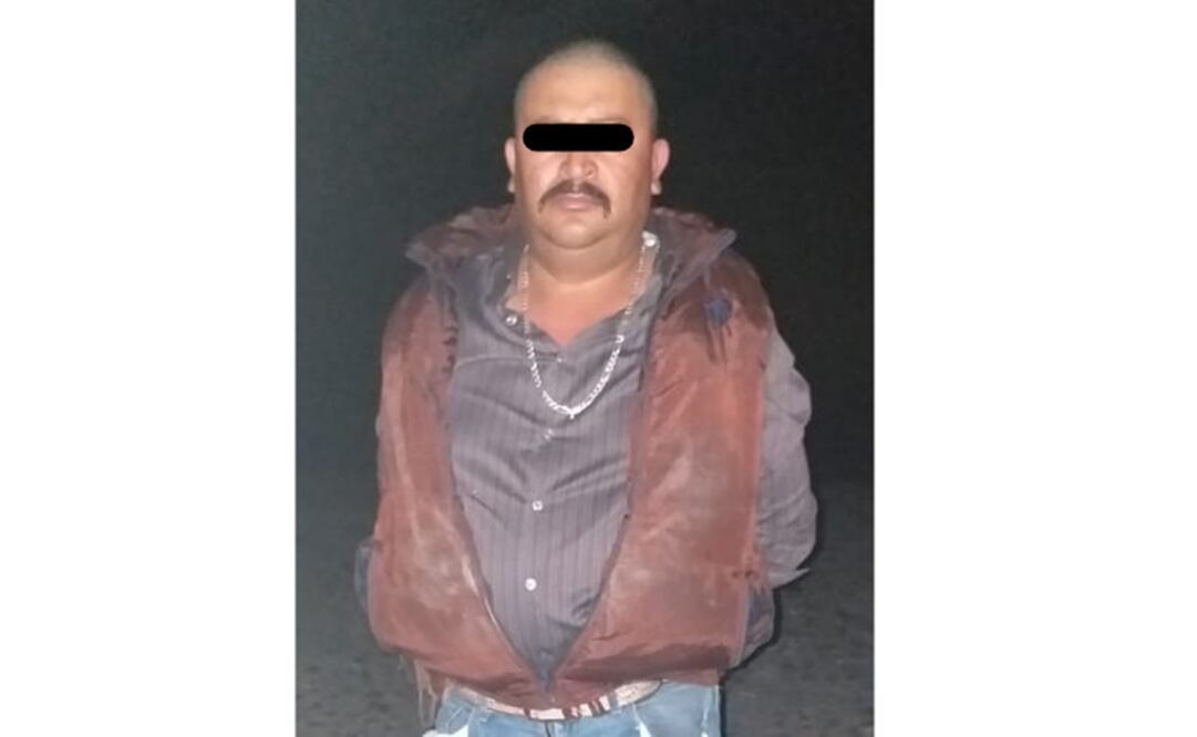 El operador de la camioneta dijo que trasladaba a varias personas de nacionalidad extranjera, que no contaban con documentación para permanecer en el país. Foto: Especial