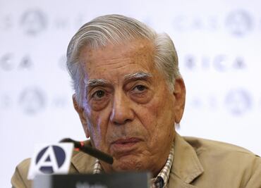 Vargas Llosa advierte riesgo de un "mundo de monos"