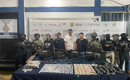 Ejército y Guardia Nacional aseguran armas y explosivos en Veracruz; detienen a 5 personas