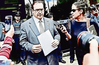 PGR recupera 421 mdp desviados por Duarte