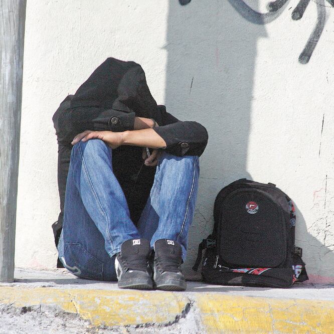 Entre los principales factores de riesgo para suicidarse se encuentran ansiedad, depresión, problemas familiares como maltrato, abandono, desintegración familiar, pobreza y uso de alcohol o drogas. ARCHIVO EL UNIVERSAL