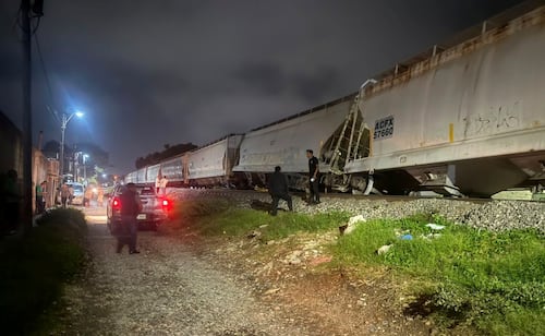 Se descarrila tren de carga en zona montañosa de Veracruz; no se reportan lesionados