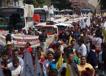 Bloqueos desquician la capital de Oaxaca