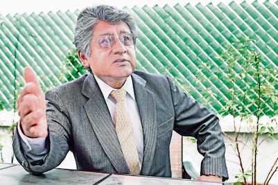 Recortes presupuestales perjudican al país: Martínez Neri