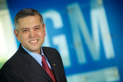 Conoce al mexicano que ha dirigido a GM en países como Rusia