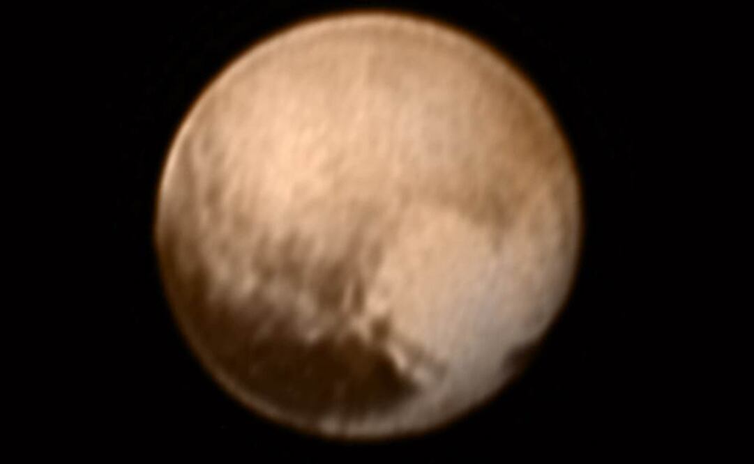 El martes tendrá su mayor acercamiento al planeta enano. Foto: NASA