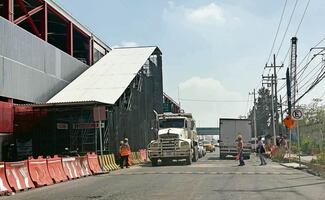 Construyen puente en Prados Sur