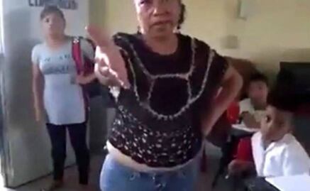 Profesor que grabó a #LadyLibros pide cambio de adscripción