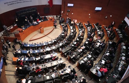 Senadores se solidarizan con Chile por jornadas de represión