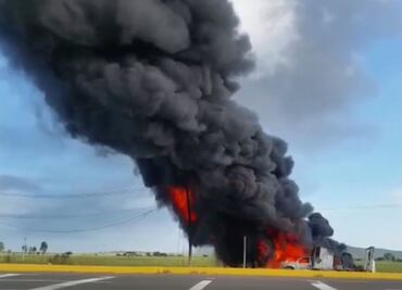 Explota ducto de Pemex en zona fronteriza de Querétaro e Hidalgo