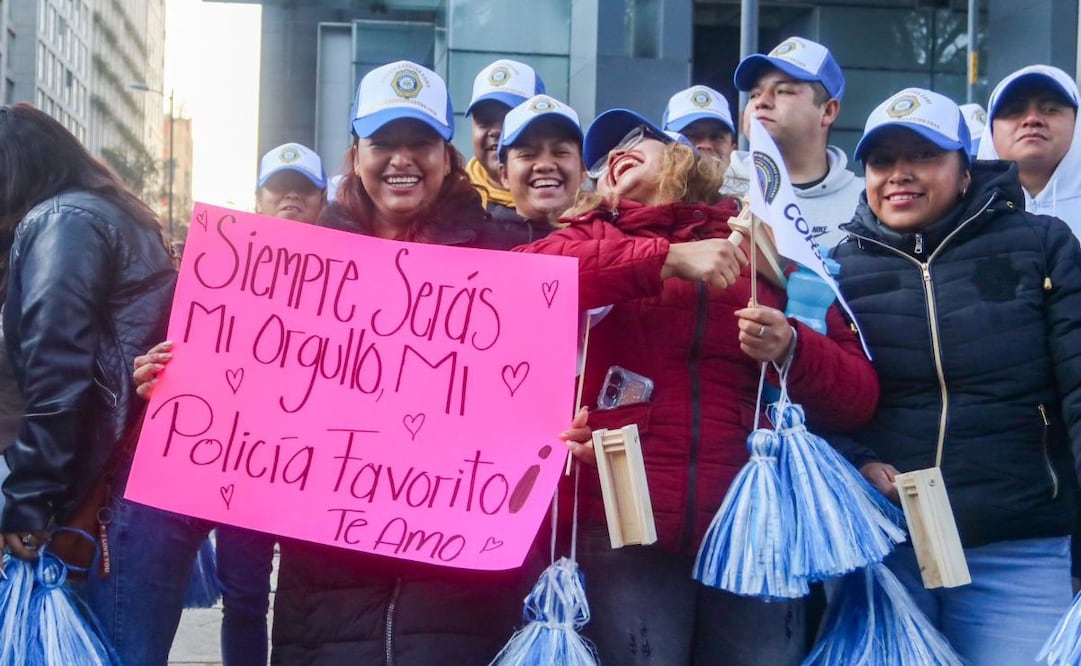 Desfile del policía. Foto: Especial
