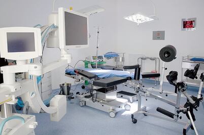 Lanzan tres hospitales de alta tecnología