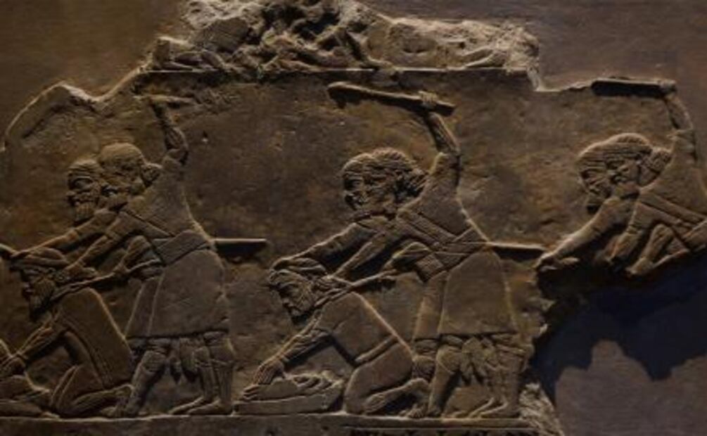 El rey asirio que fue conocido por sus crueles tácticas de guerra