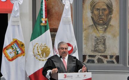 “Más que cambiar la ley, quizá hay que cambiar la actitud": Ricardo Sodi durante tercer informe de actividades