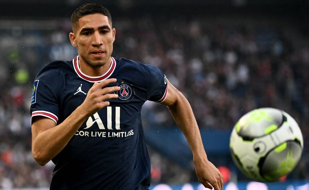 Hakimi en partido con el París Saint-Germain - Foto: AFP