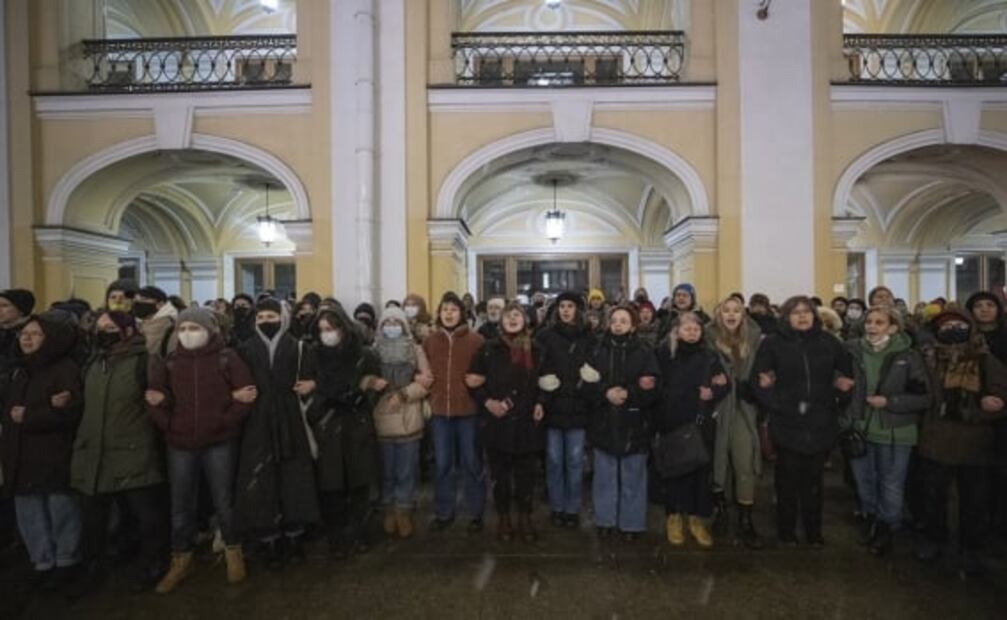Cientos de miles salen a las calles en Europa para protestar contra la invasión rusa en Ucrania
