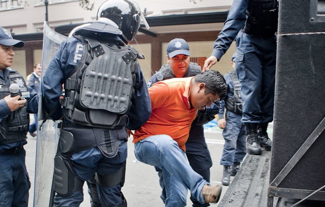 Ofrece Amieva disculpa pública a quienes se imputaron delitos en manifestaciones. Foto: Archivo/EL UNIVERSAL