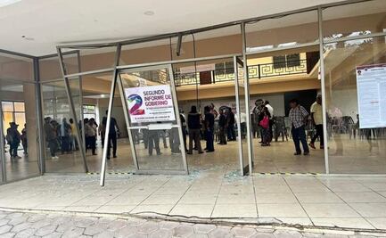 Al menos 200 pobladores irrumpen en informe y golpean a edil de Morena en Jacatepec, Oaxaca