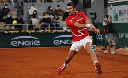 Novak Djokovic vuelve a golpear a juez de línea, ahora en Roland Garros