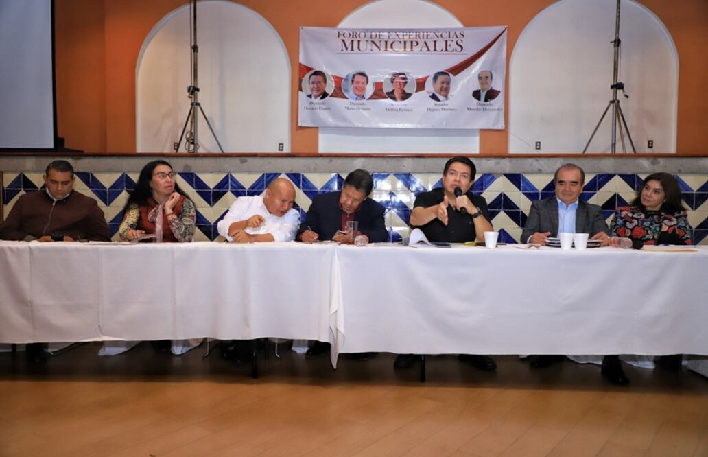 Mario Delgado subrayó que en todo el país la gente se cansó de ver tanta corrupción e impunidad, por lo que uno de los objetivos que deben tener los municipios es combatir ese mal como lo hará el gobierno federal. Foto: Especial