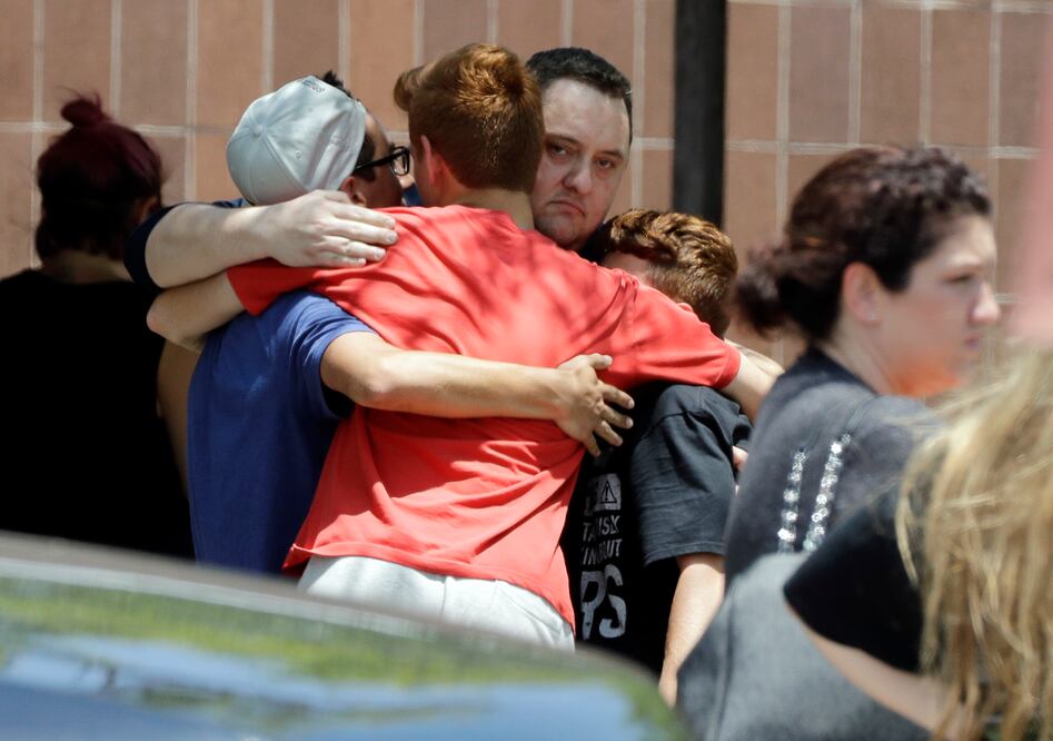 El gobernador confimó la muerte de 10 personas. Foto: AP